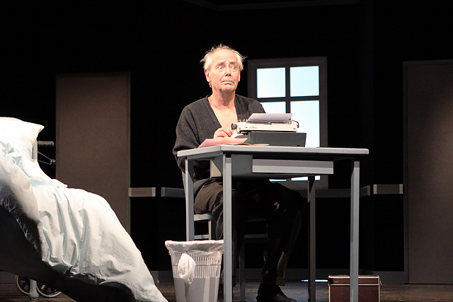 Atschueuess. mien Leev